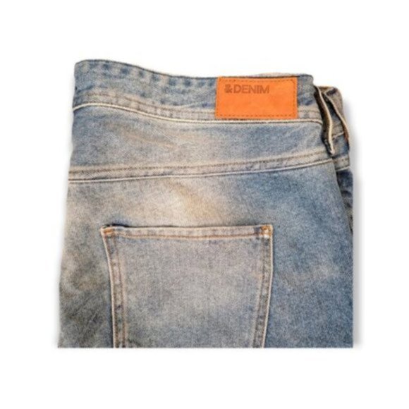 H&M Women's Blue Belt Looped Flare Leg Denim Jeans Size 32 - Picture 2 of 3